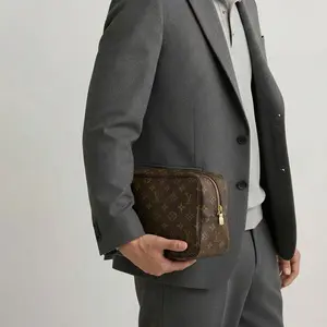 Pre-owned Louis Vuitton Canvas Toiletry Bags Monogram Toiletry Bag, Trousse 28