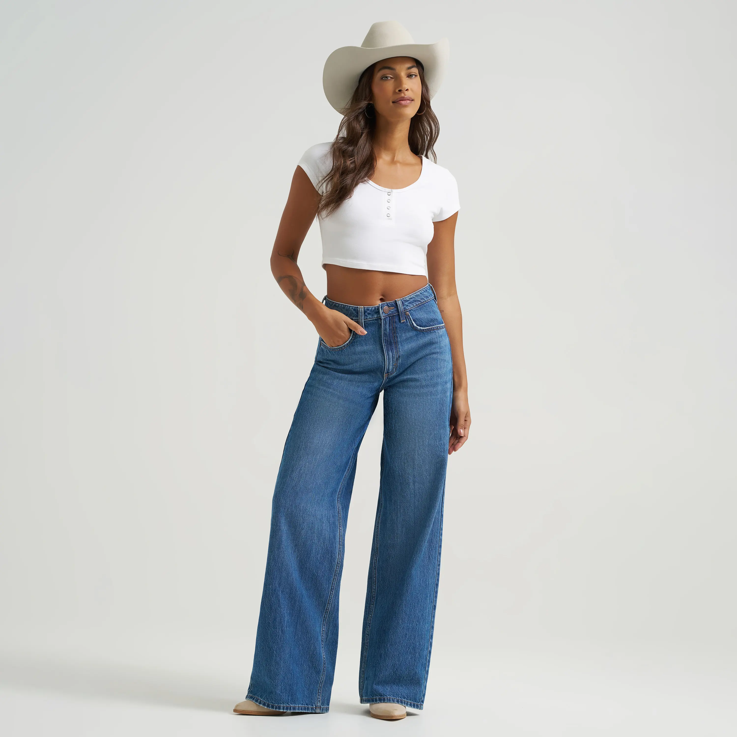 Women's Wrangler Retro Bailey High Rise Wide Leg Jean - Yvette Cotton Fit Loose Womenswear