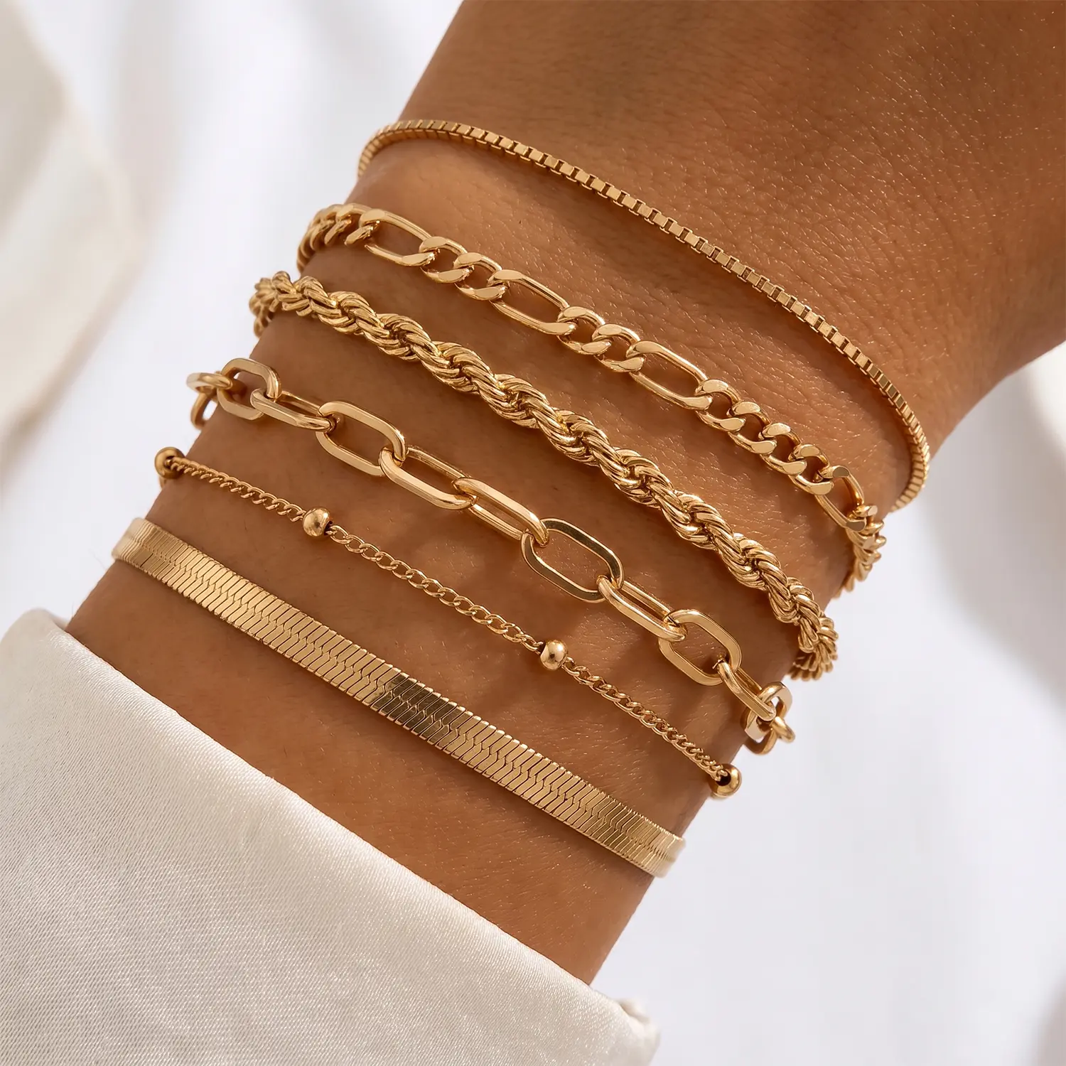 YLNWH 6 Pcs 14K Gold Plated Copper Bracelets for Women Waterproof, Jewelry Sets for Women Trendy Thin Dainty Stackable Cuban Link Paperclip Chain Bracelet Pack Fashion Accessories Gifts for Womens