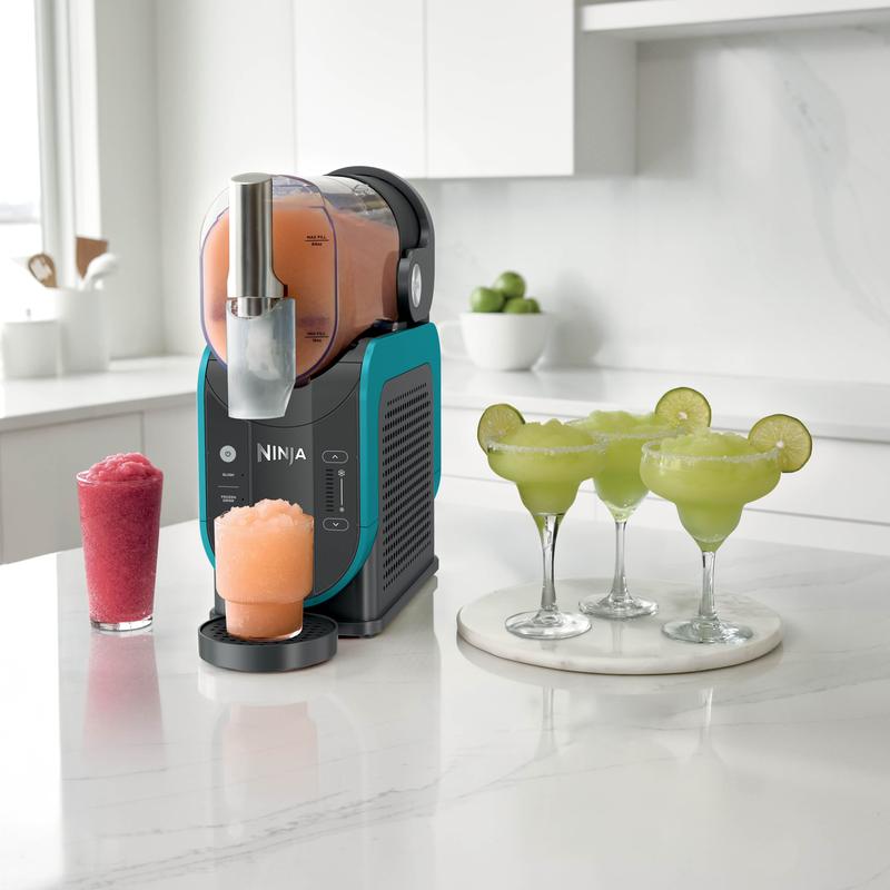 Ninja Slushi™ Professional Frozen Drink Maker
