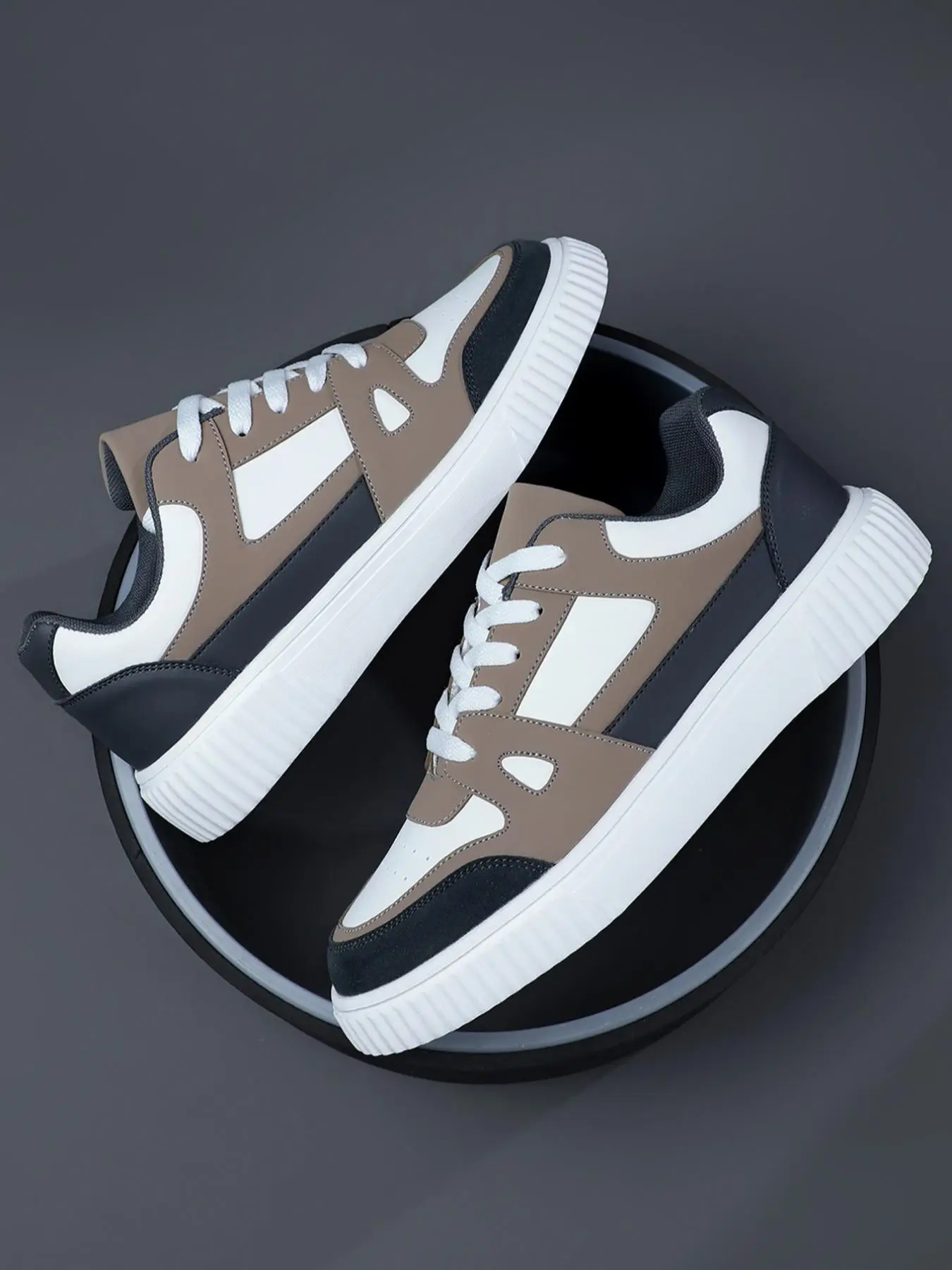 Men's Fashionable Colorblock Lace Up Low Top Sneakers, Boy Comfortable Lightweight Non-slip Platform Shoes, 2024 Summer Trendy All-match Walking Shoe