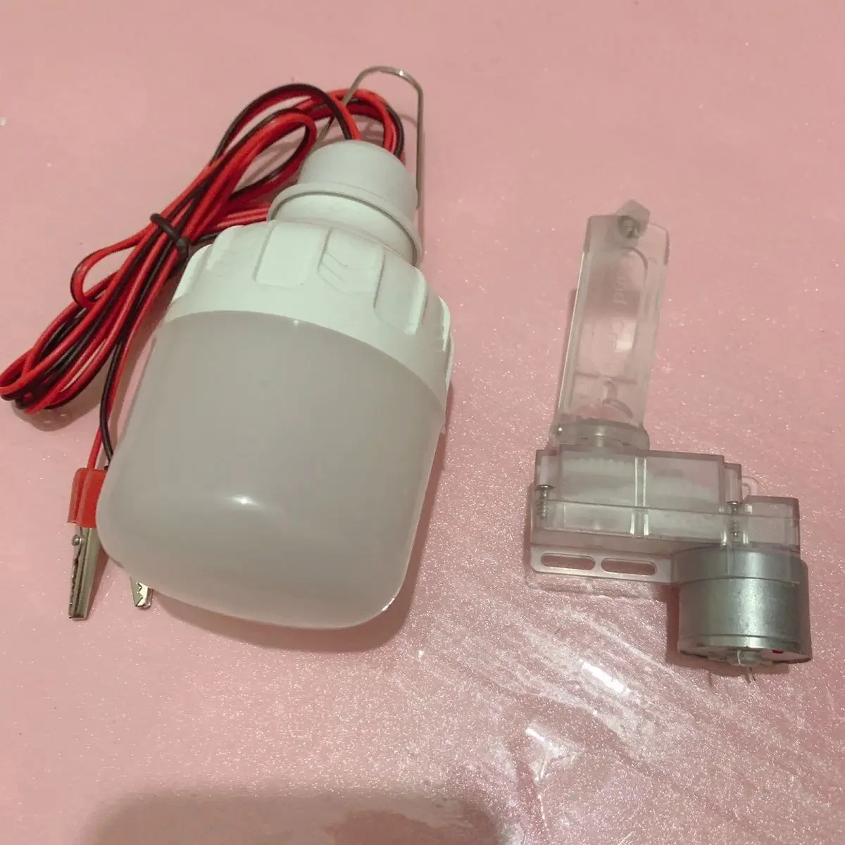 Portable DIY Hand Crank Generator USB Charging Outdoor Camping Emergency Flashlight Flashlight etc