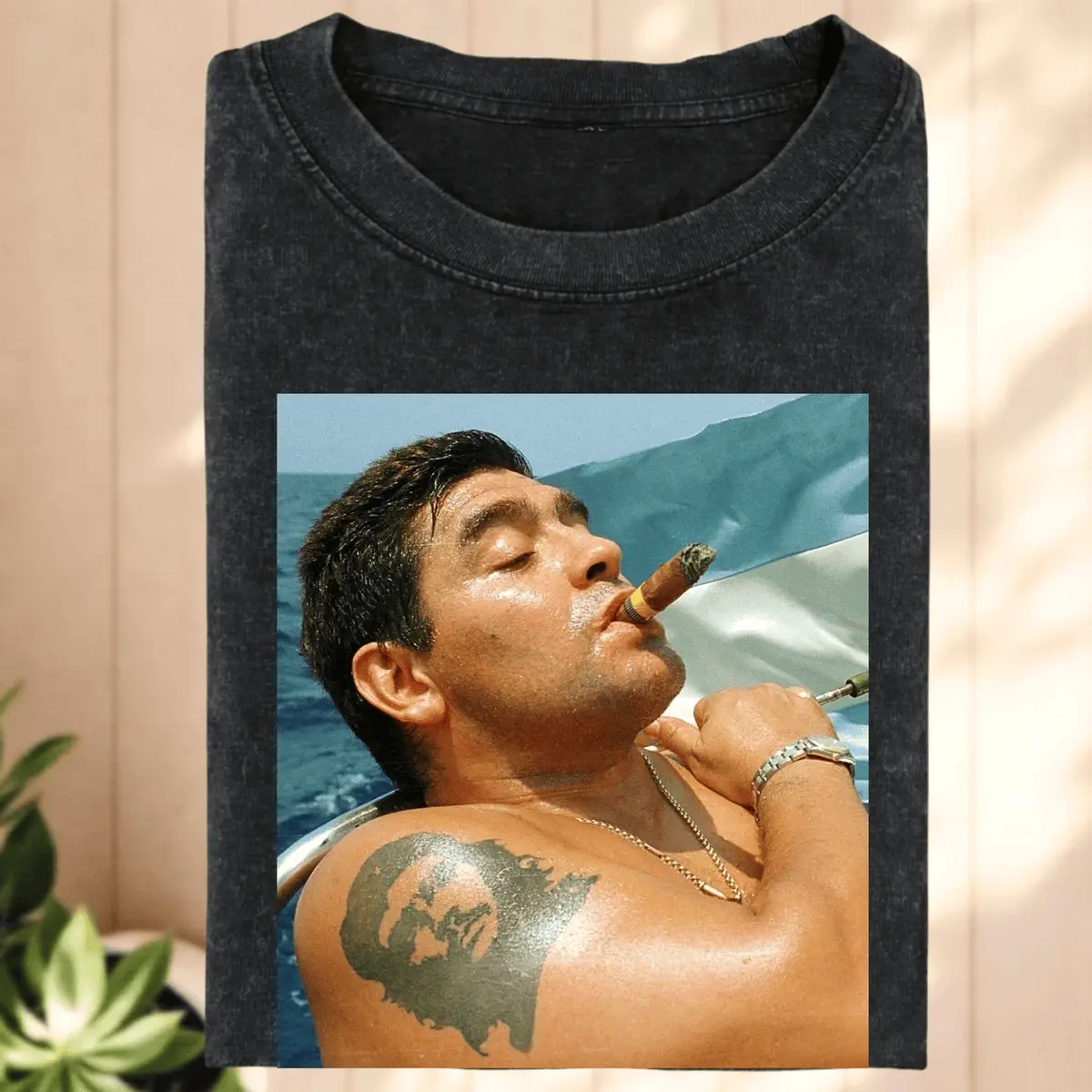 Women's Maradona Iconic Photo T-Shirt - Retro Tattoo Beach Portrait Legend Soccer Shirt, Casual Wear, Shortsleeve, Comfortable Fit, Stylish Design