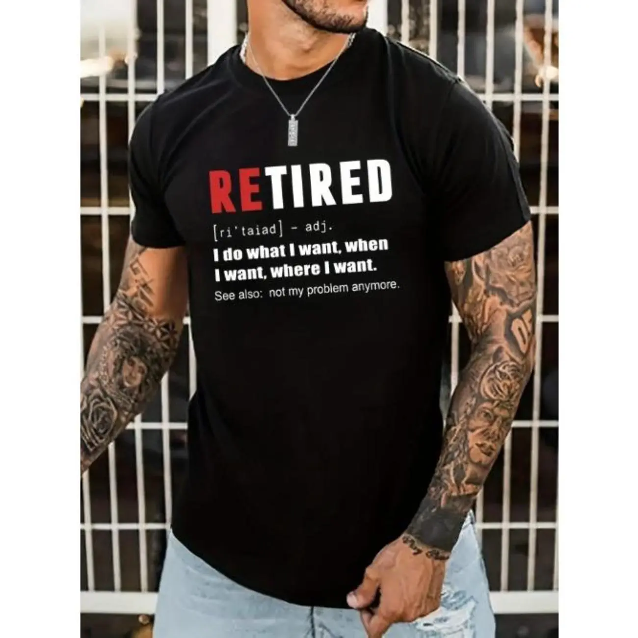 Men's Loose Relaxed Fit Crew Neck T-Shirt - Menswear Simple Sports Top, Casual Summer Tee with Humorous "Retired" Print, Breathable Soft Warm Weather Clothing, Tops