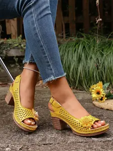 Summer New Square Heel High Heels, Elegant Flower Decoration Design, Comfortable Fashion Shoes for Women, Stylish and Trendy Footwear, Fashionable Heeled Sandals