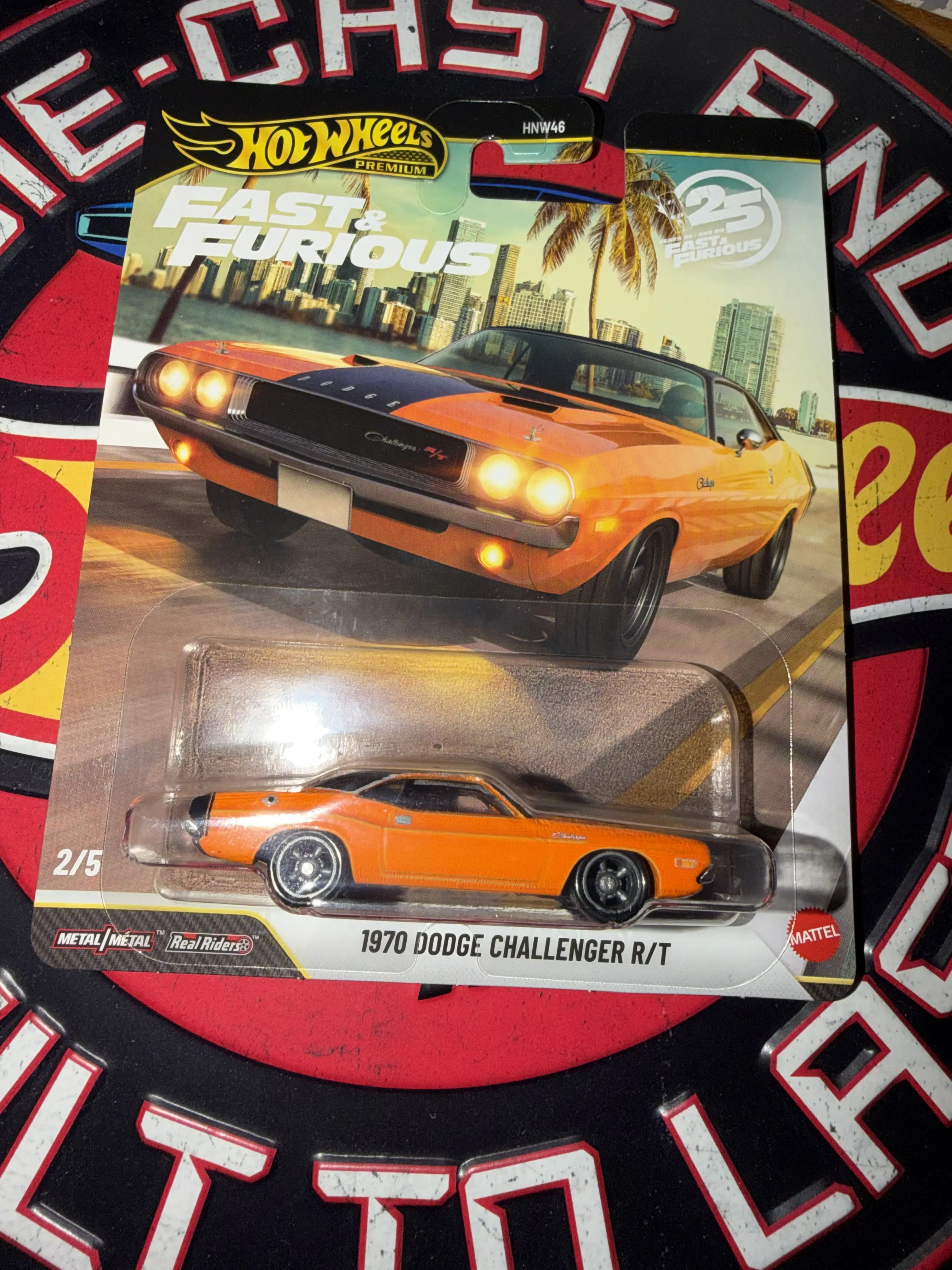 Hot Wheels Premium 1970 Dodge Challenger R/T