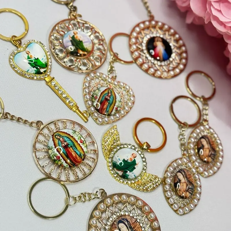 12pcs Traditional Unisex Religious Virgencita Keychains - Baptism Gift, First Communion Party Favors, Multiple Occasion Festive Guest Gifts with Inspirational Freebies, Free Bag for Confirmation, Perfect Party Favors