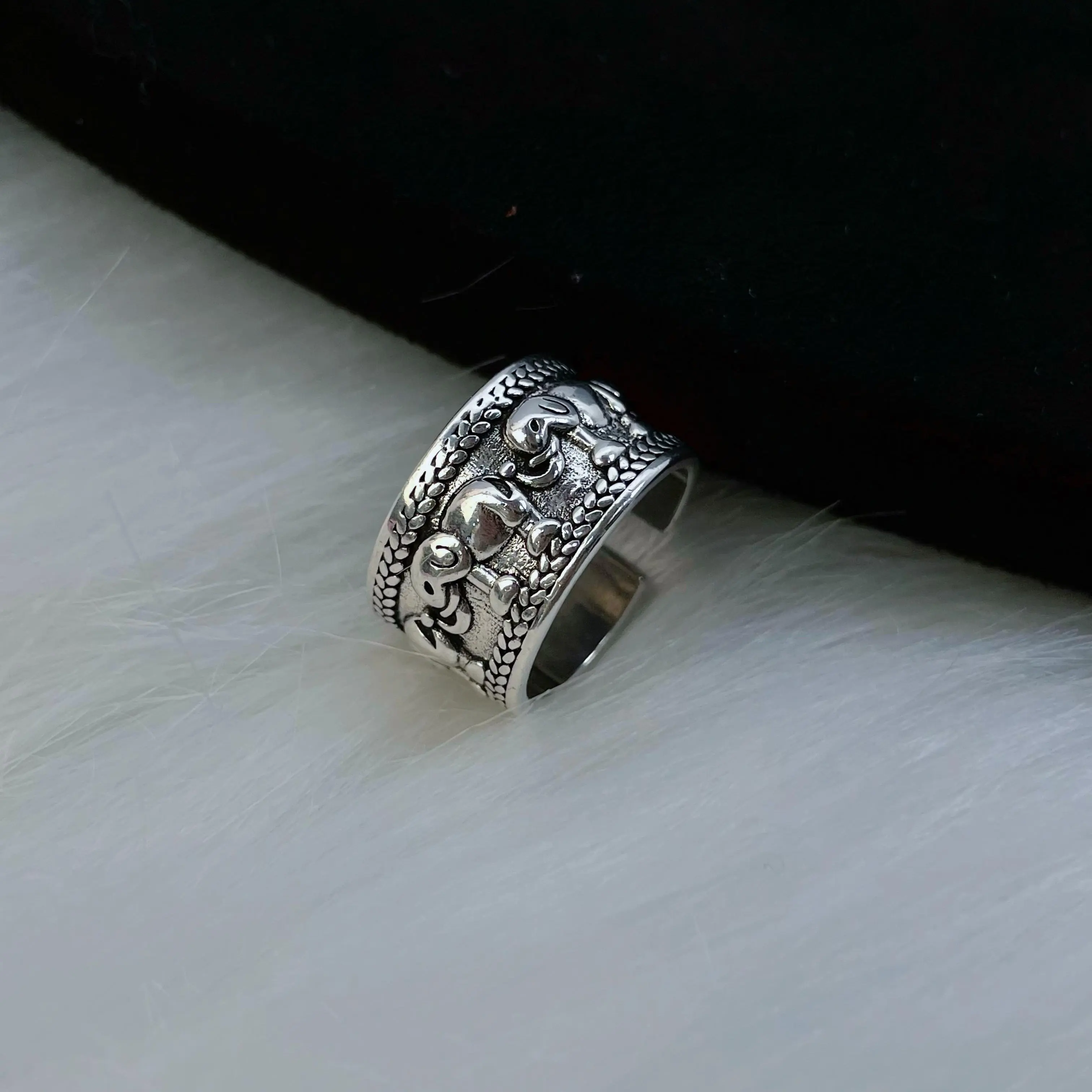 S925 Sterling Silver Ring with Engraved Elephant Herd, Vintage Boho Style Adjustable Wide Band for Men and Women, Elegant Jewelry, Boho Style Rings, Elegant Fashion Rings
