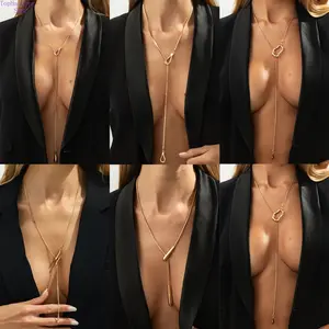 Irregular Geometric Snake Pendant Necklace Metallic Texture Water Drop Charm Clavicle Chain Trendy European American Style Fashion Jewelry for Women Minimalist Edgy Statement Necklace Adjustable Length Daily Streetwear Party Dating Wear