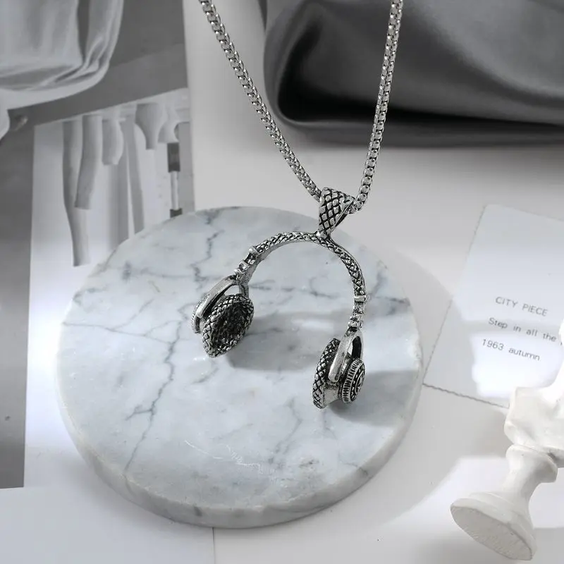 Hengshi Hip-Hop Style Non-Fading Long Headphone Necklace Unisex Versatile Personality Pendant Necklace
