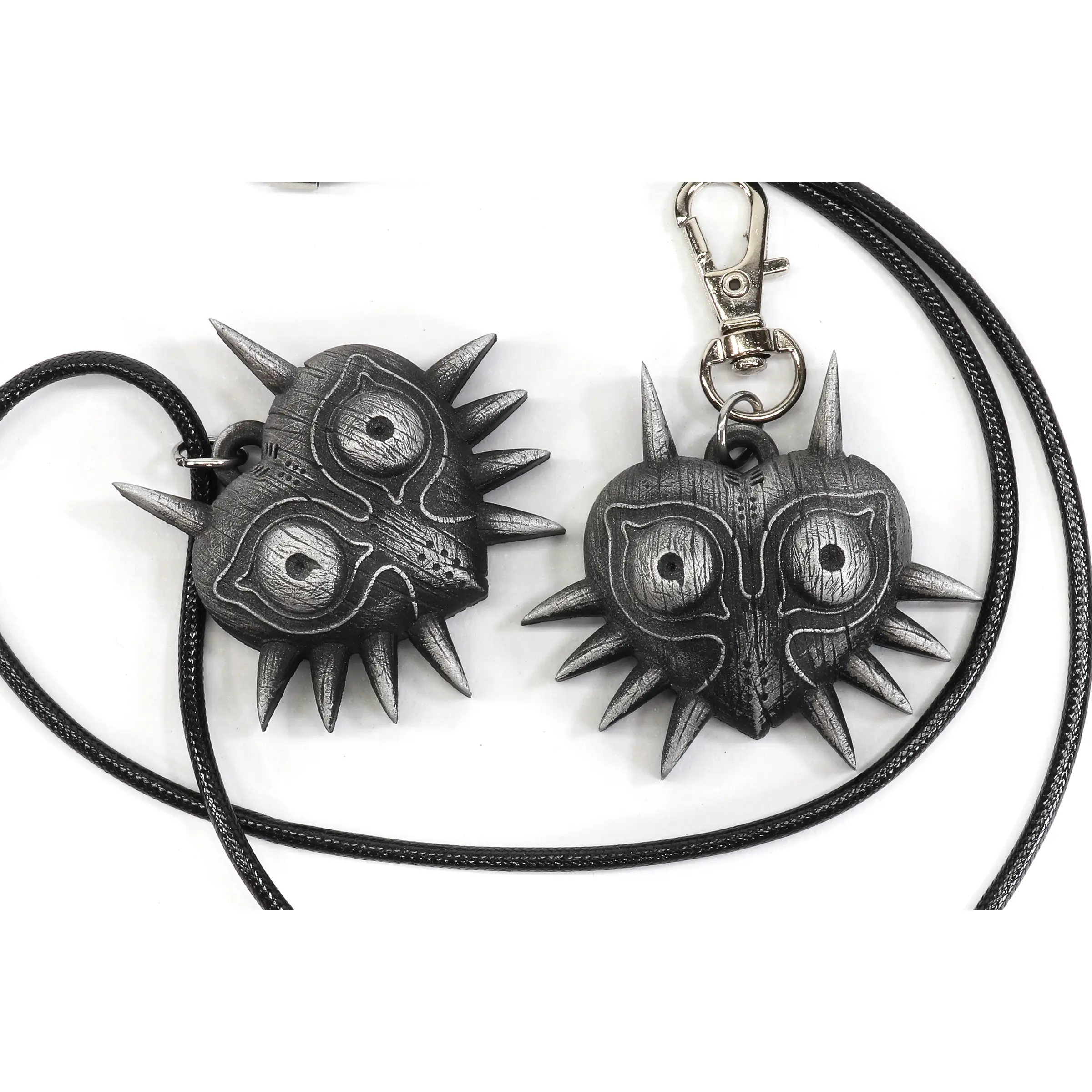 Majoras Mask Keychain / Necklace - Legend of Zelda Crystal Resin Aluminum