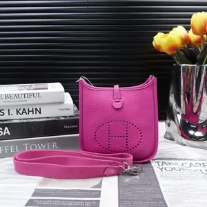 Pre-owned HERMÈS Calfskin Shoulder Bags Hermes Evelyne Purple Shoulder Bag T10304026