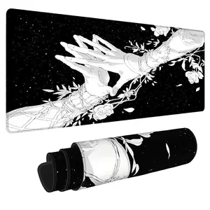 Creative Hold Hands Pattern Mouse Pad, 1 Count Large Desk Mat With Non-Slip Rubber Base, Stitched Edges Desk Computer Keyboard Pad, Ideal Gift Choice