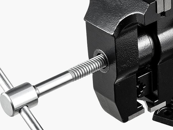 VEVOR Heavy Duty Multipurpose Ductile Iron Vise, Hardware Repair Tool with 5.5" Jaw Width, 5" Max Jaw Opening, 2.76" Throat Depth, 3.11"x2.56" Anvil, Lead Screw, 360° Swiveling Base & Locking Head, for Drilling, Pipe Cutting