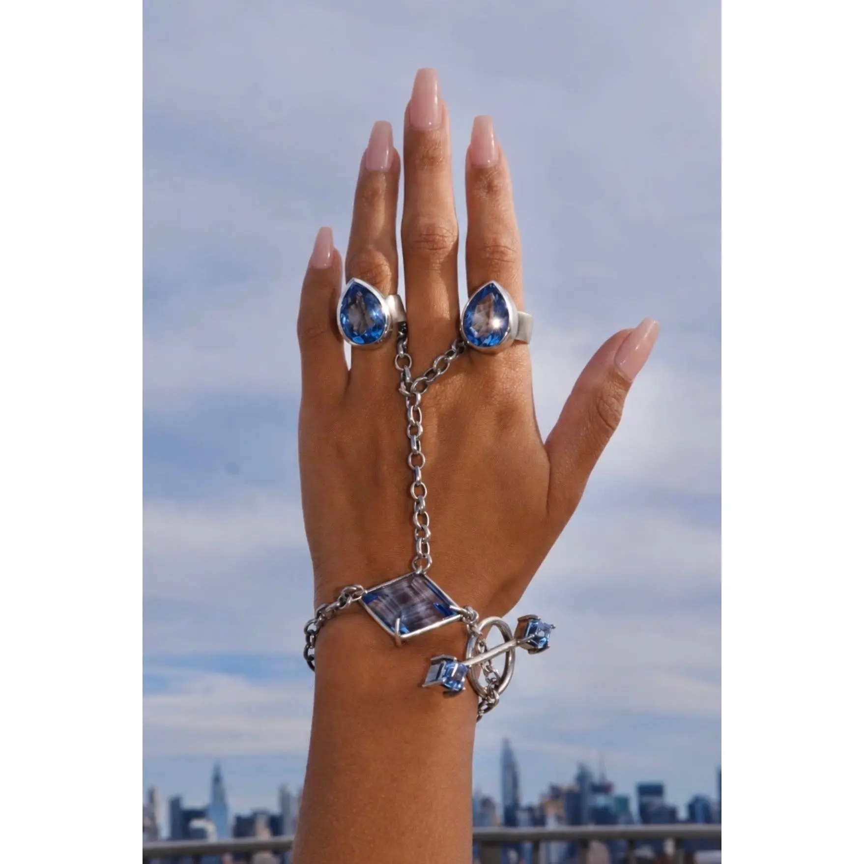 Mini Pear Mourning Ring in Icicle