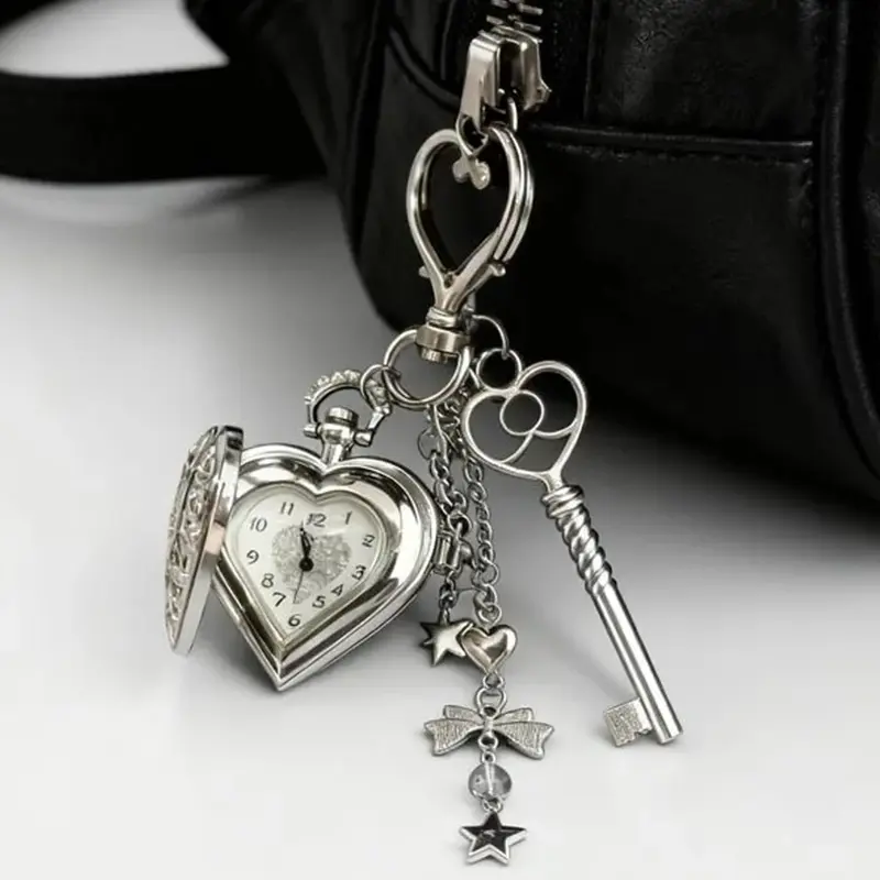 Original Hollow Heart Pocket Watch Chain Keychain Zinc Alloy Keychain Metal Keychains Collectibles Design Steampunk Clock Vintage Necklace Pendant Jewelry Watch Men Women Gift Heart Keyring