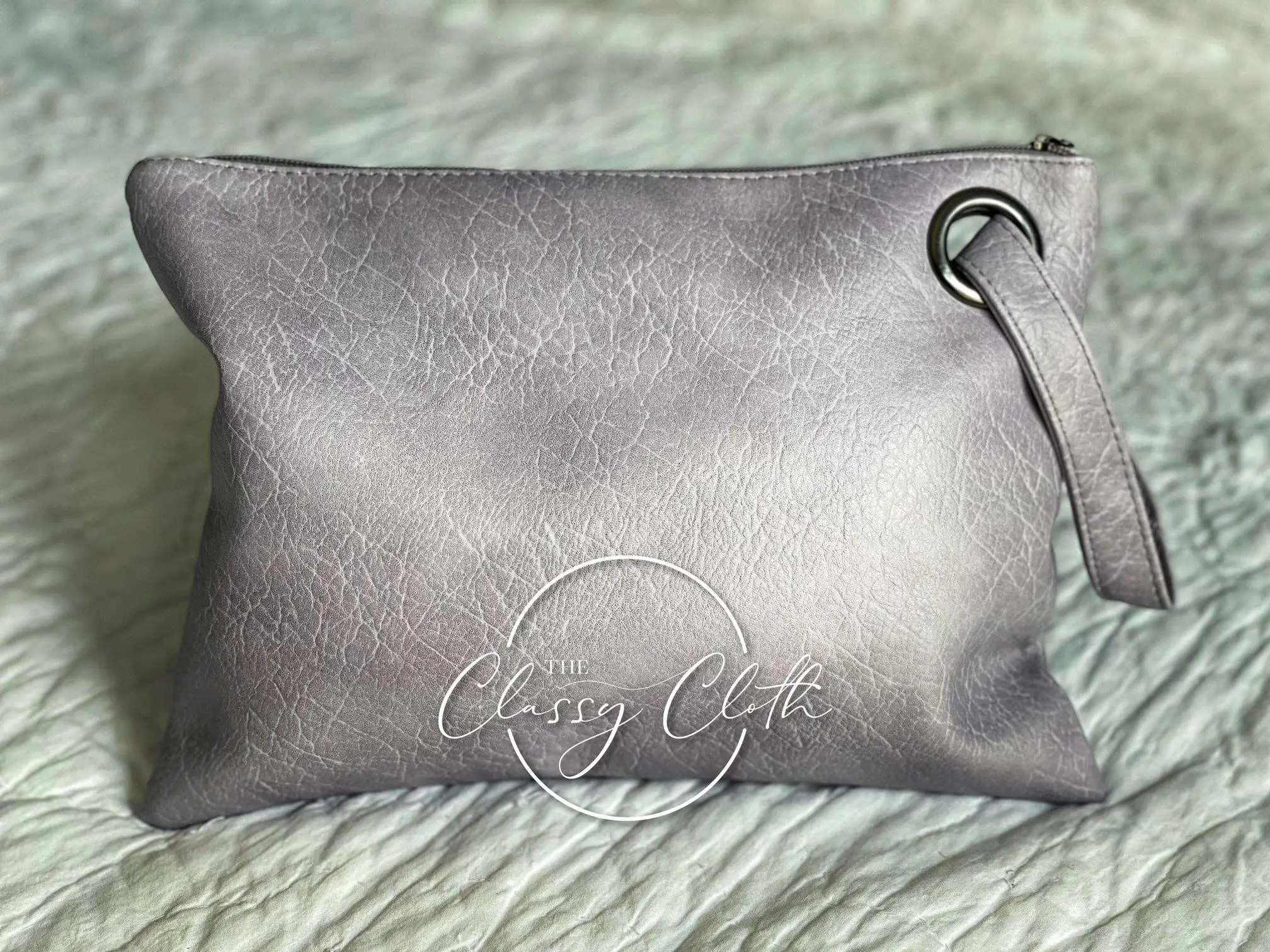 LAVENDER CLUTCH