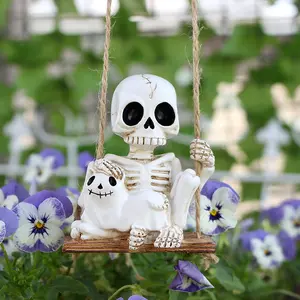 Resin Skull Cat Swing Ornament, Halloween Party Decoration, Garden Fence Branch Decor, Haunted House Cafe Bar Theme, Holiday Gift