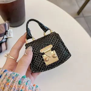 Vintage Snake Pattern Handbag Design AirPods 4 Case, Universal Apple Pro 3 Earphone Bag, Retro Lock Closure, Earphone Protective Cover, Made in China