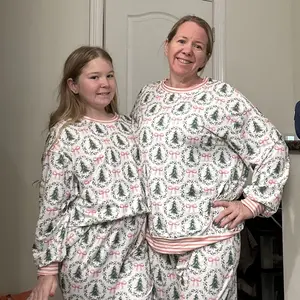 Product Review of Holiday Forest Print Loungewear Set Womens Tree Bow Pajama Set Long Sleeve Top Jogger Pants Soft Cozy Knit New Year Valentines Day All Season Sleepwear from K**e W**r