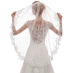 Short Fingertip Length 1 Tier Lace Handmade Wedding Bridal Veil with Metal Comb for Bride
