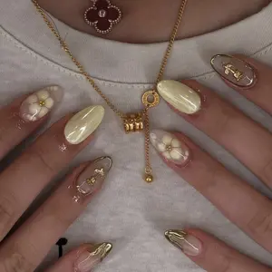 24pcs Short Almond Nails French Style Press on Nails Gold Rose Design Art Nails Glitter White Nail Tips Golden Line Fake Nails Flower Design Nails for Women