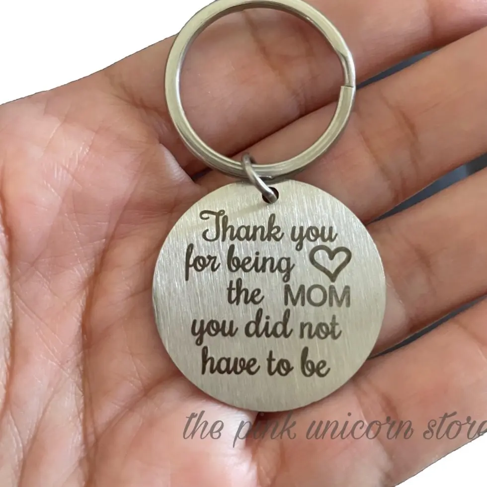 Stepmom Inspire Keychain - Silver Keychain with Heart Graphic, Thank You Message, Durable Material for Special Gifting