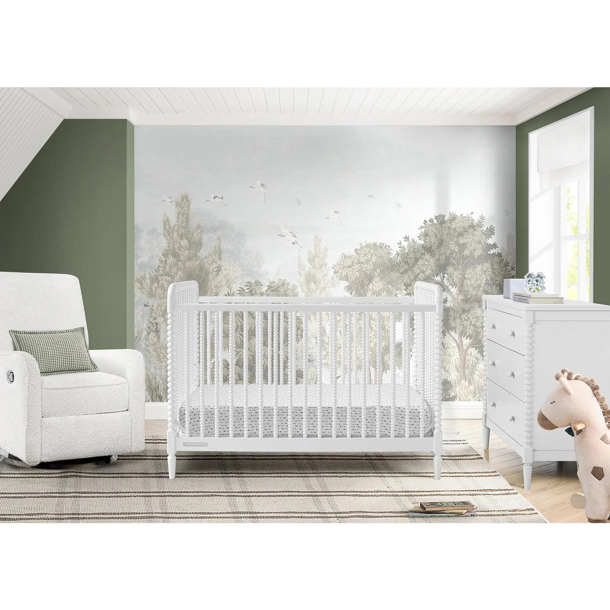 Saint 4-in-1 Convertible Crib Saint 4-in-1 Convertible Crib