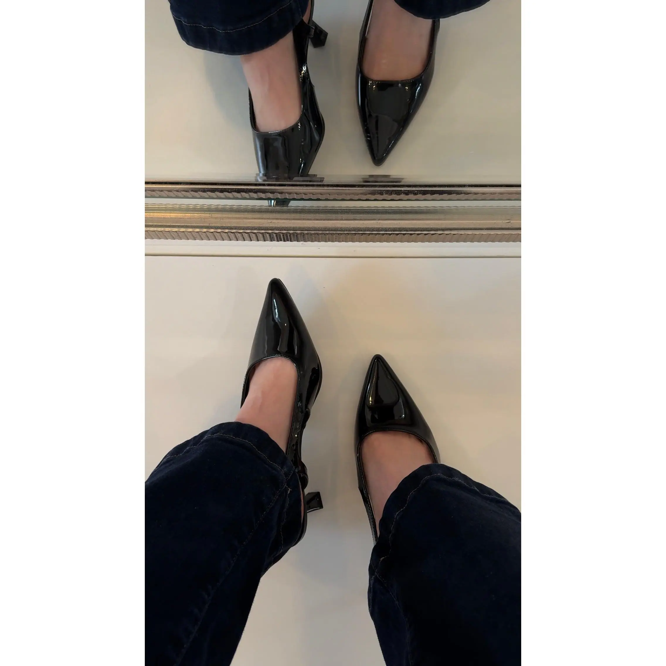 Aleena Closed Pointed Toe Kitten Heel