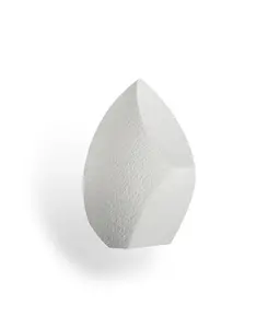 r.e.m. beauty dreamcloud full face blender