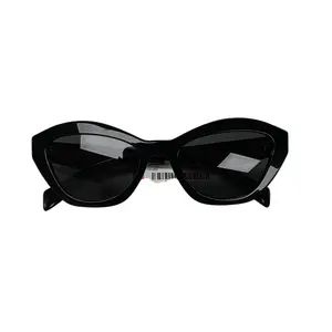 Pre-owned Prada Sunglasses Black Frames, Dark Grey P26042602