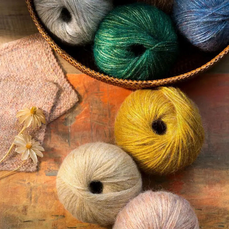 2Pcs Gold & Silver Fancy Hand-Mixed Yarn, Single-Ply Soft Knitting Yarn for DIY Scarf