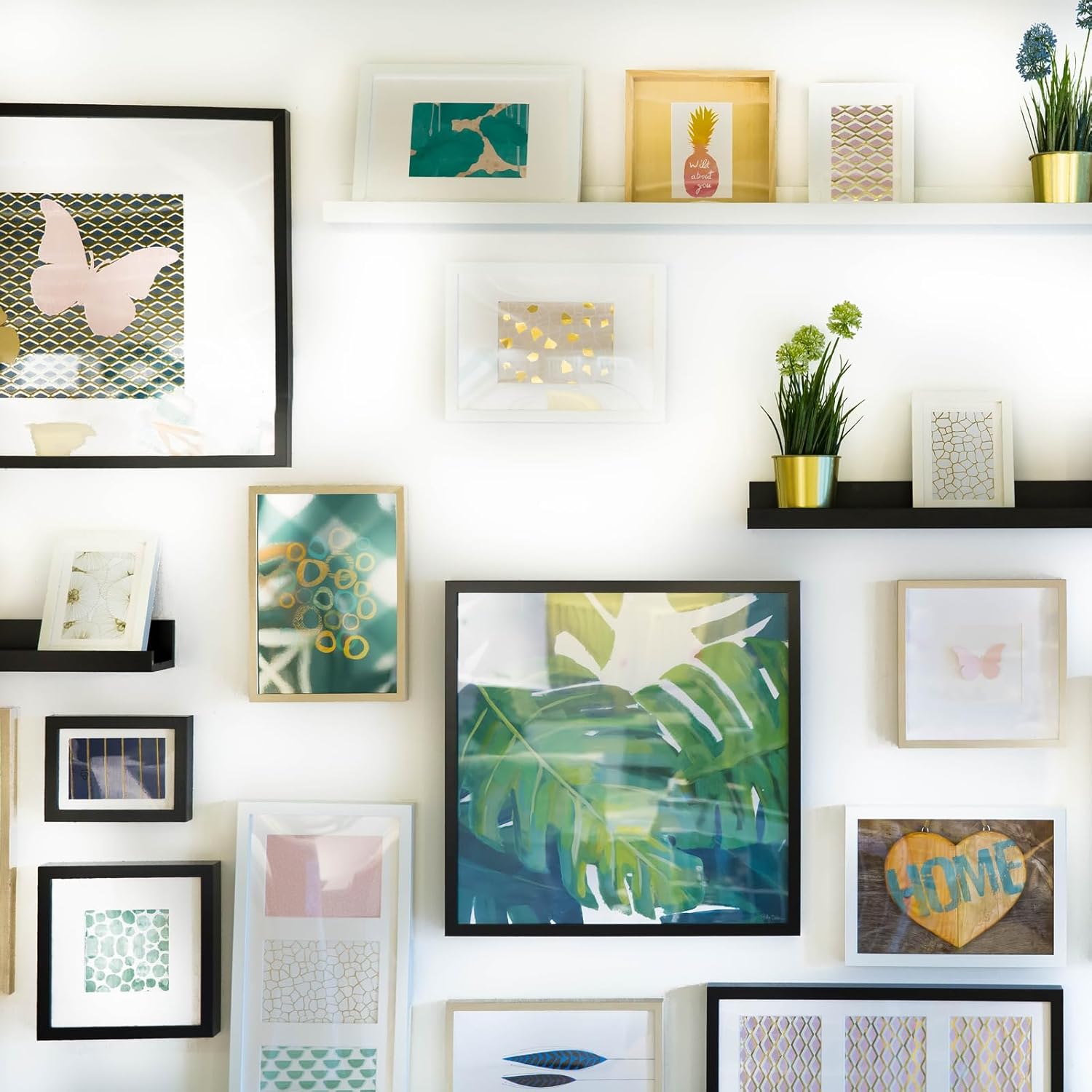 Removable Picture Hanging Strips Nail-Free Double Sided Adhesive Strips No Damage Wall Mount for Frames Hook & Loop All-in-one Heavy Duty