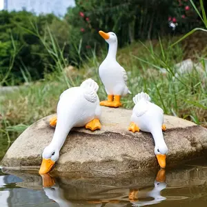 Duck Figurine Garden Decor, Figurines Decor, Resin Animal Sculptures, Pond Decoration Ornament, Landscape Design Gift Idea, Perfect for Moving House Warming Party
