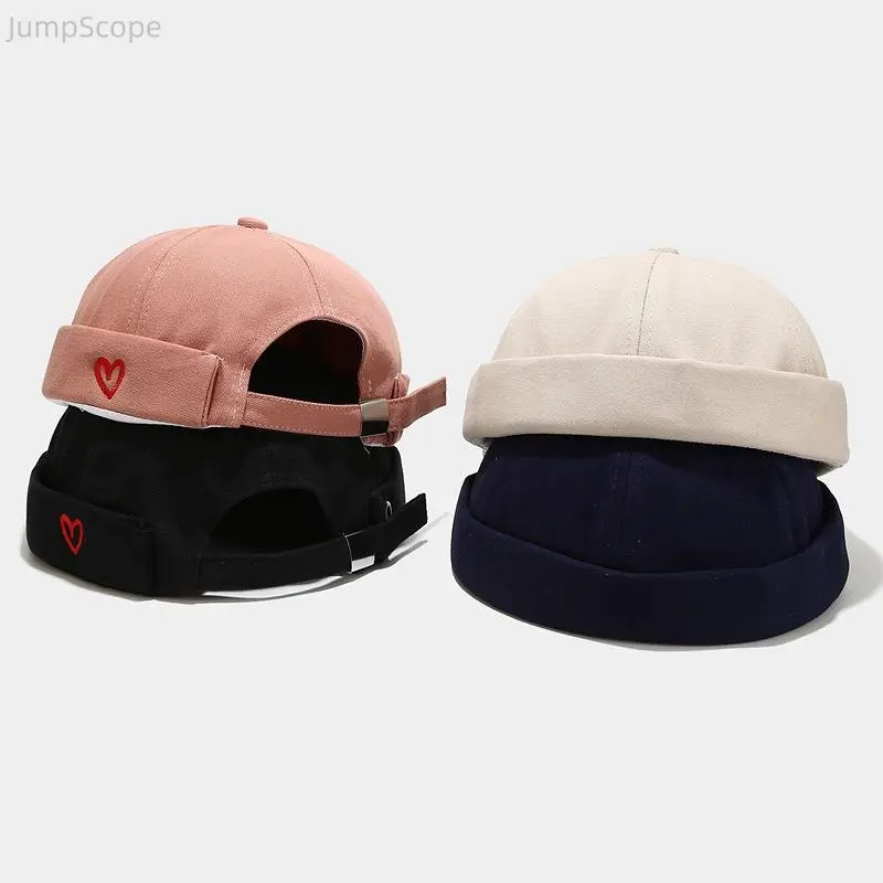 Retro Cotton Docker Cap with Heart Label - Unisex All Seasons Fashion Beanie, Adjustable for Daily Outdoor Use, Fits Various Head Sizes, Vintage Heart Label