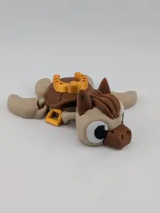 Flexi Horse-Turtle Hybrid Articulated PLA Fidget Toy with Gold Horseshoe Unique Design for Collectors and Animal Lovers