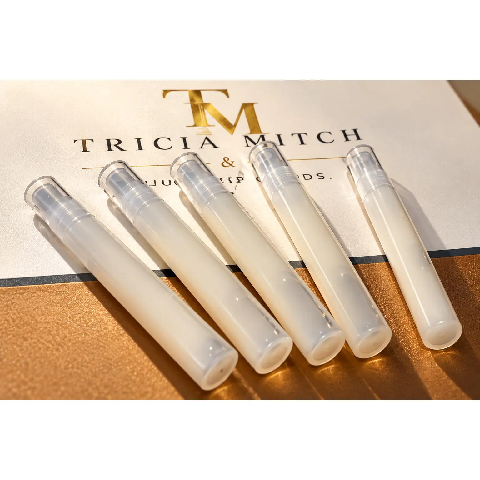 Tricia Mitch Signature & Reserve Linen Spray Free Sample, Home Fragrance Aroma Freshener with Long-Lasting Scent