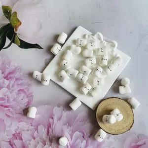 10/20pcs Cute Resin Smiling Face Characters with Heart Eyes & Cheeks, Adorable Desktop Decorations for Birthdays & Weddings, Soft Colors