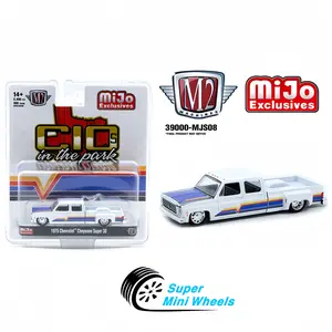 M2 Machines 1:64 1975 Chevrolet Cheyenne Super 30 Dually White C10s In The Park