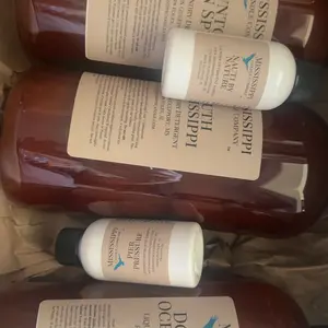 Liquid Laundry Detergent - Gentle Clean Formula with No Harmful Chemicals, Suitable for Fabrics, Lasting Scent, and Household Use