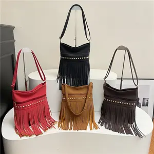 6401 Women's Retro Fringed Messenger Bag 2025 New Shoulder Messenger Rivet Small Square Bag