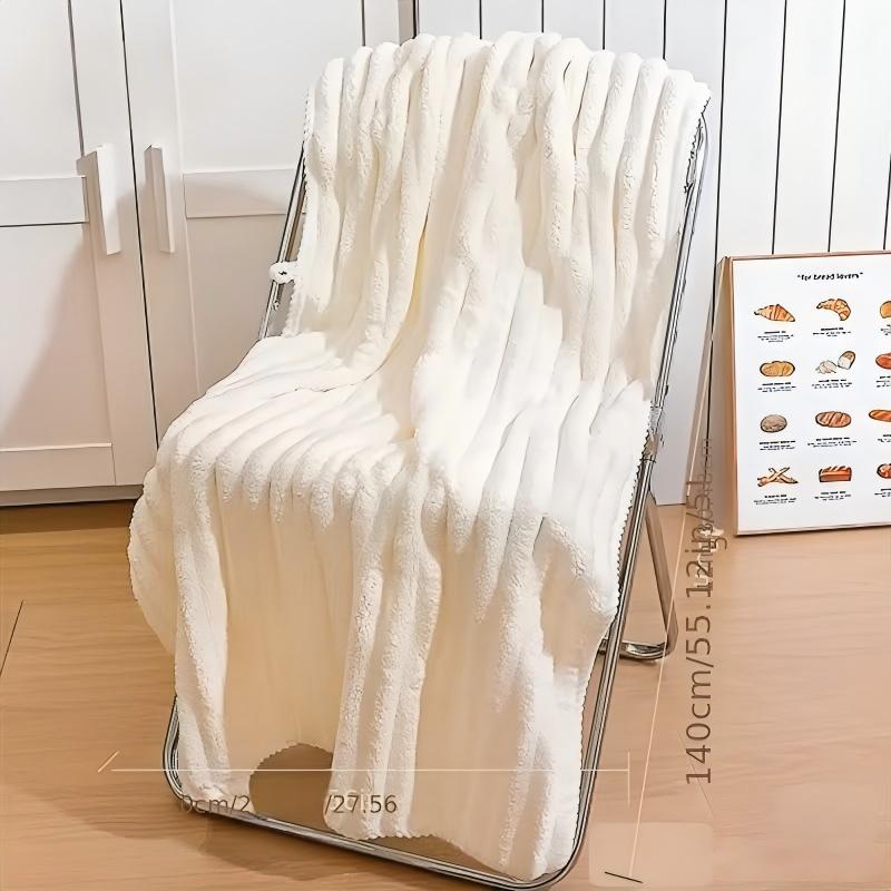 Extra-Large Microfiber Bath Towel Set (4/2 Pack) — Made from ultra-soft microfiber, these towels feel incredibly comfortable, absorb water quickly, and dry fast for easy hygiene. The extra-large size is perfect for use in the bathroom or after a shower. Extra-Large Microfiber Bath Towel Set (4/2 Pack) — Made from ultra-soft microfiber, these towels feel incredibly comfortable, absorb water quickly, and dry fast for easy hygiene. The extra-large size is perfect for use in the bathroom or after a shower.