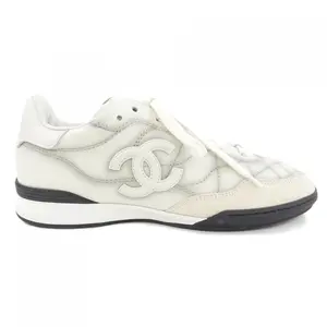 Pre-owned CHANEL Other Small Leather Goods Sneakers