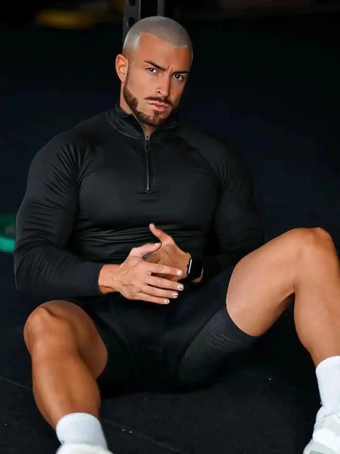 Men's Solid Long Sleeve Compression Tee, Casual Comfy Breathable -Shirt for Spring & Fall, Piece, UrbanStyle, AthleisureFit, EverydayWear, Lightweight, NewCollection, CasualStyle, 2026 Trendy