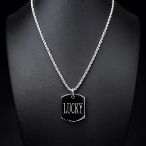 Steel Bonds. Rope chain paired with engrevable pendant. Tarnish and water resistant suitable for everyday wear! 18k gold PVD and stainless steel.