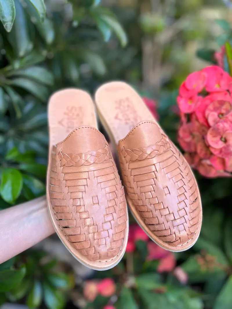 Mexican Artisanal Sandal. All sizes Boho-Hippie Vintage Sandals. Mexican Leather Mules. Solid Color Sandals. Mexican Huarache Sandal.
