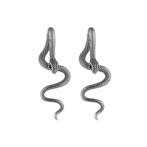 Trendy Snake Ear Studs for Men & Women, Dark Color Design, Realistic Snakeskin Texture, Perfect for Daily Wear, Unisex Accessory, High Quality Earrings