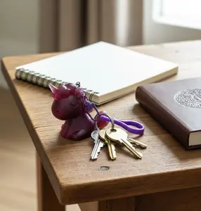 Handmade unicorn keychain made of high-quality epoxy resin. Ideal as a keychain, for backpacks, or purses.