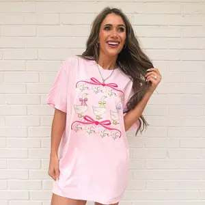 Vintage Goose Blue Ribon , Goose, Trendy Cute Goose, Retro Groovy Aesthetic Tshirt