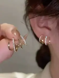 Women's Fashionable Four-claw Earrings with White Synthetic Zirconia, Statement Earrings, Trendy Accessory for Autumn and Summer Versatile Jewellery for Everyday Wear, Trendy Fashionable Accessories, Stud Earrings Jewelry